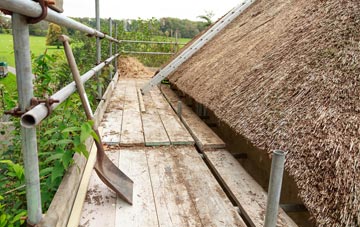 advantages of South Newbald thatch roofing